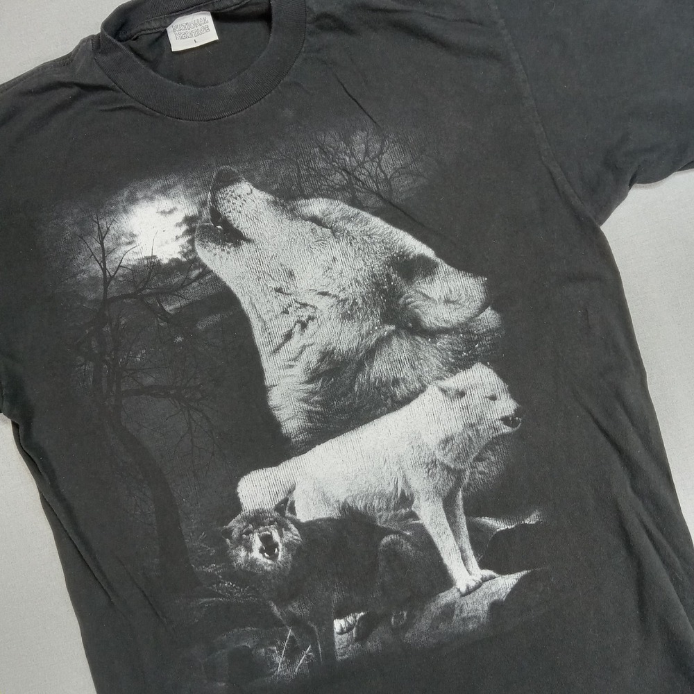 Three Wolves T-Shirt Y2K VTG Black Size L National Heritage Made in Mexico Moon
